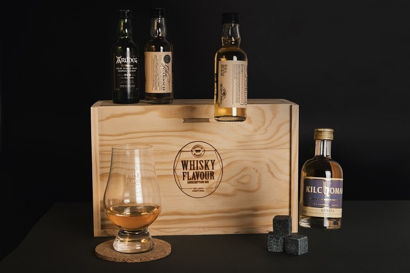 Kit Di Degustazione Whisky In Abbonamento - Whisky Con Marchio